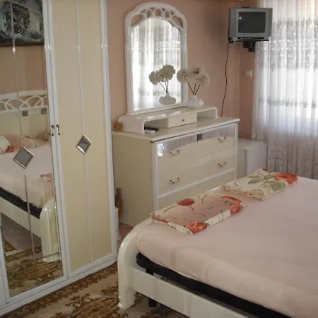 The White House Hotell 3*