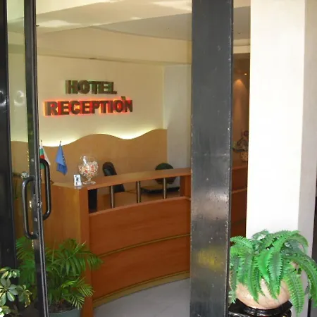 Hotell The White House